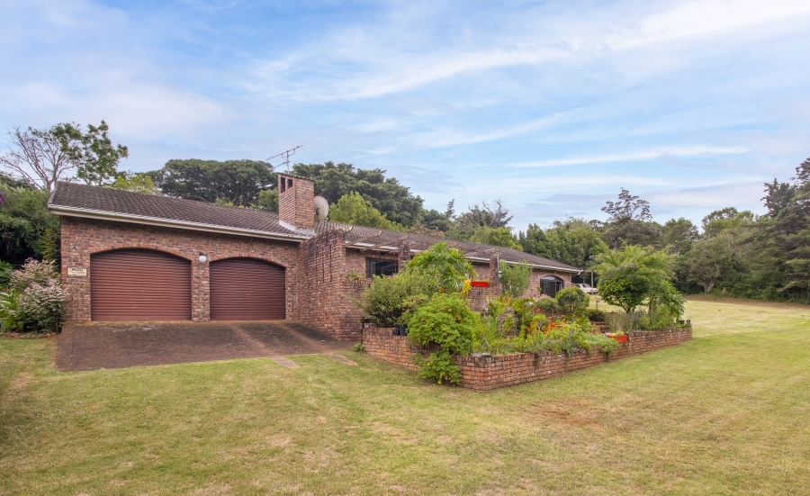4 Bedroom Property for Sale in Bathurst Eastern Cape